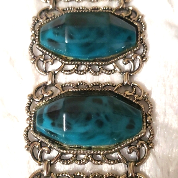 Wide Chunky Marbleized Thermoset Lucite Bracelet Vintage 2 1/4" wide / 7" Long - Picture 4 of 10